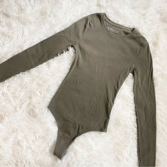 Abercrombie & Fitch Ribbed Long Sleeve Bodysuit - Picture 1 of 4